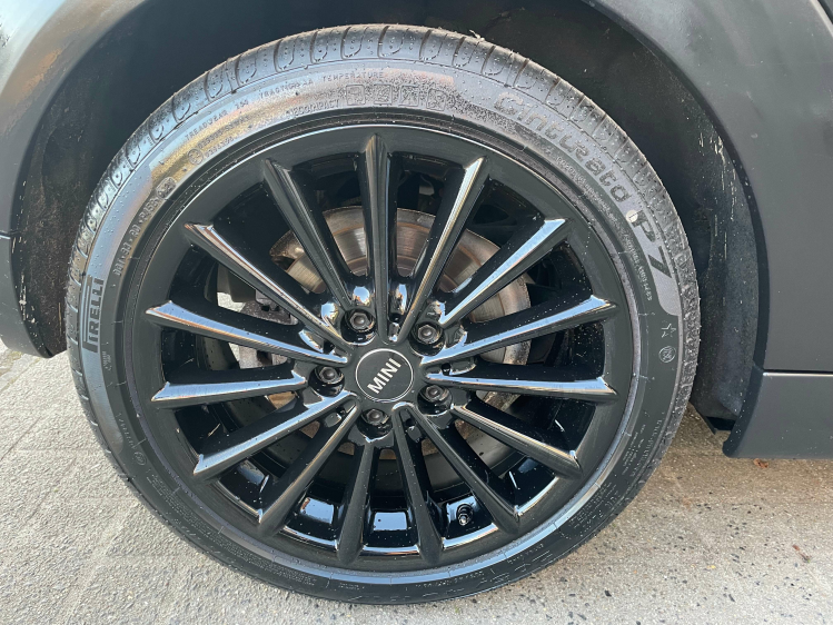 MINI Cooper Cabrio AUTOMAAT/HARMAN KARDON/ BLACK SPORT ALU Geert De Bock