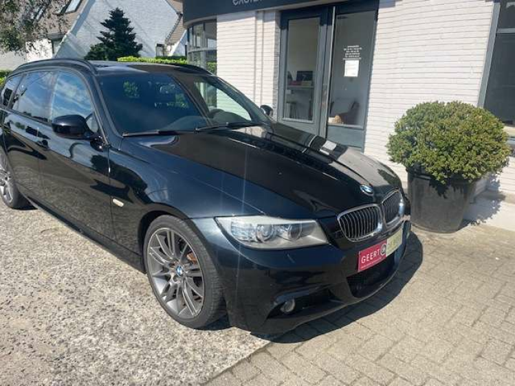 BMW 320 Touring M SPORTPAKKET LEDER 18