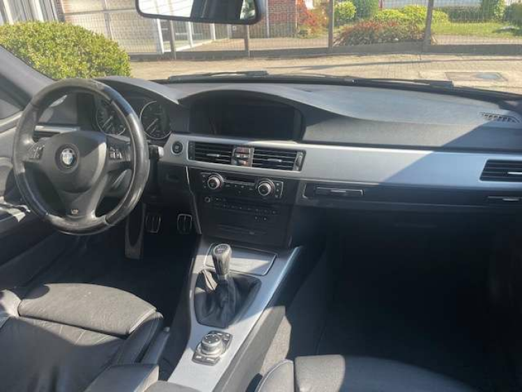 BMW 320 Touring M SPORTPAKKET LEDER 18