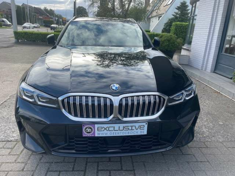 BMW 320 Touring 320iAS M SPORT//HEADUP/PANO/TREKHAAK Geert De Bock