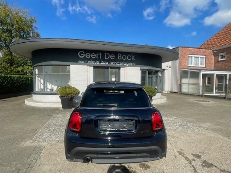 MINI Cooper YOURS TRIM/AUT/LEDER/NAVI/APPLE CARPLAY Geert De Bock