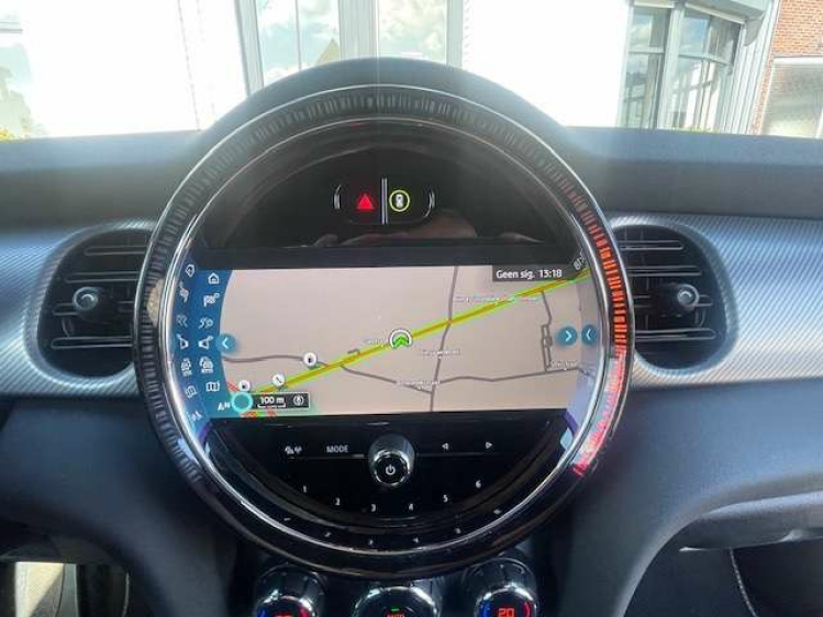 MINI Cooper YOURS TRIM/AUT/LEDER/NAVI/APPLE CARPLAY Geert De Bock