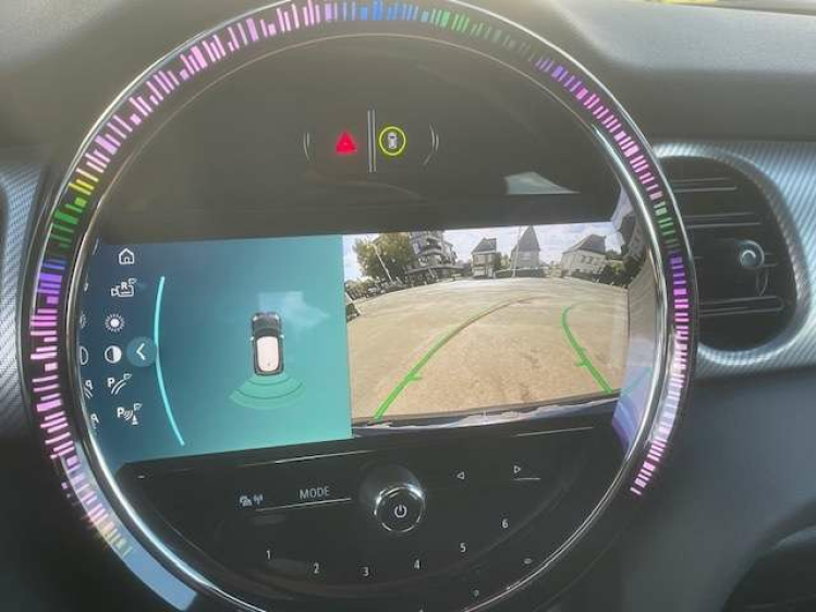 MINI Cooper YOURS TRIM/AUT/LEDER/NAVI/APPLE CARPLAY Geert De Bock