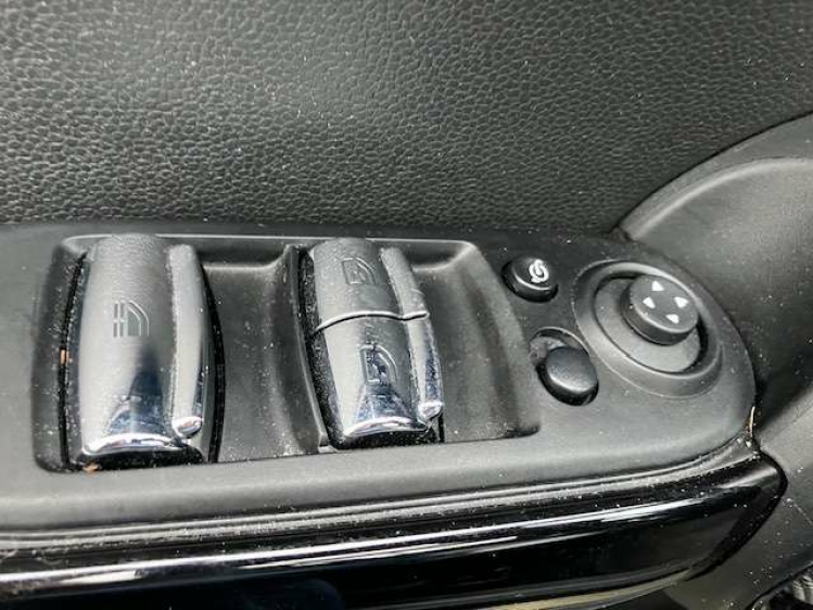 MINI Cooper Cabrio Cabriolet AUT/RESOLUTE EDITION/LEDER/17