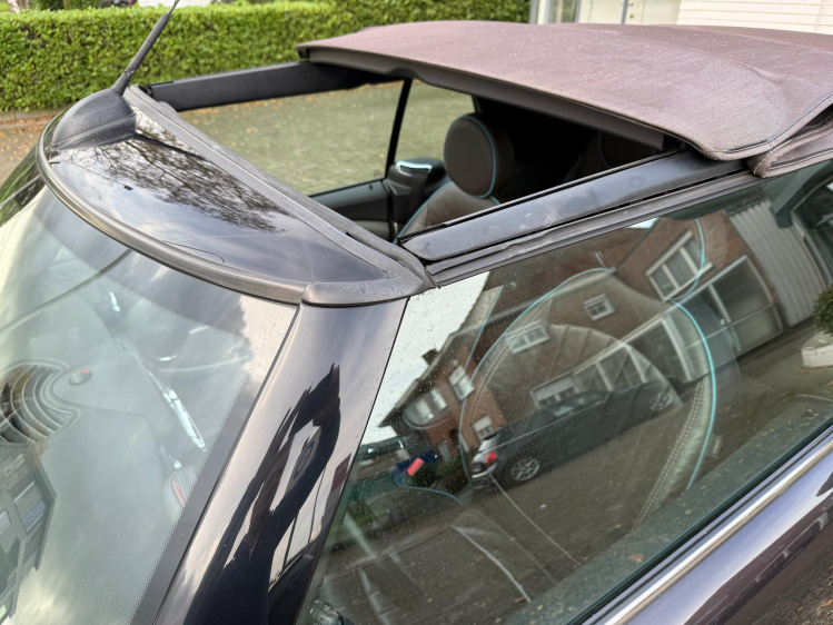 MINI Cooper D Cabrio Cabriolet 1.6 D/HIGHGATE/LEDER/NAVI/17