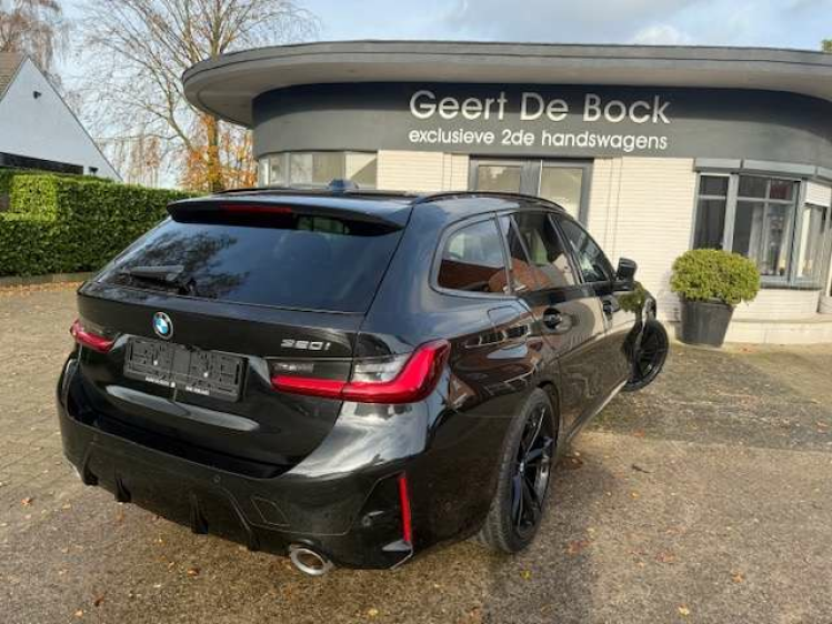 BMW 320 Tour/ 320iAS M SPORT/HEADUP/PANO/19