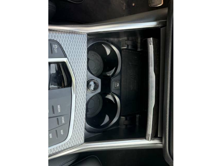 BMW 320 Tour/ 320iAS M SPORT/HEADUP/PANO/19