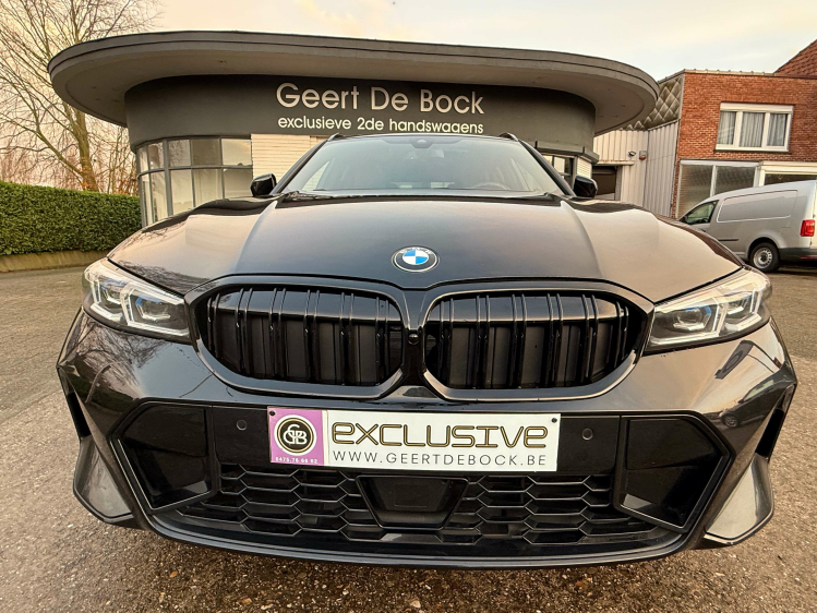 BMW 320 Tour/ 320iAS M SPORT/HEADUP/PANO/19