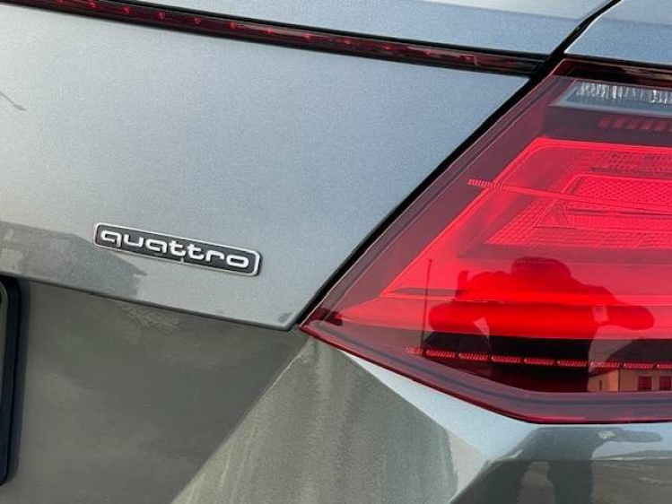 Audi TT Roadster 45 TFSI QuattroSTR SLINE 20