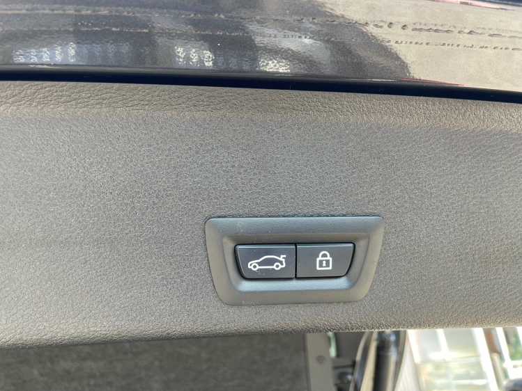 BMW X4 2.0iA xDrive20 M SPORT/NAVI/CAMERA/19