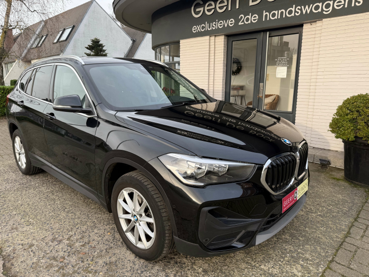 BMW X1 1.5iA sDrive18/NAVI/PANO DAK/PDC/ALU Geert De Bock