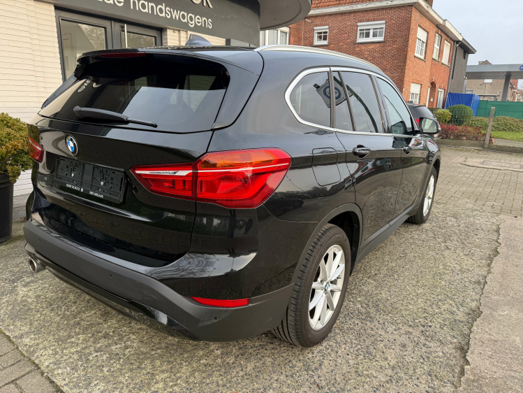 BMW X1 1.5iA sDrive18/NAVI/PANO DAK/PDC/ALU Geert De Bock