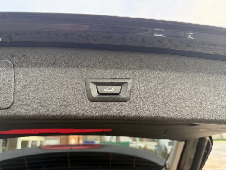 BMW X1 1.5iA sDrive18/NAVI/PANO DAK/PDC/ALU Geert De Bock