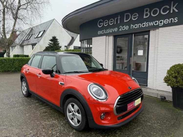 MINI Cooper 1.5/5 DEURS/ZWART DAK/PDC/ALU Geert De Bock