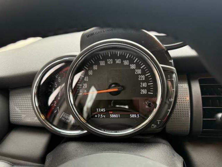 MINI Cooper 1.5/5 DEURS/ZWART DAK/PDC/ALU Geert De Bock