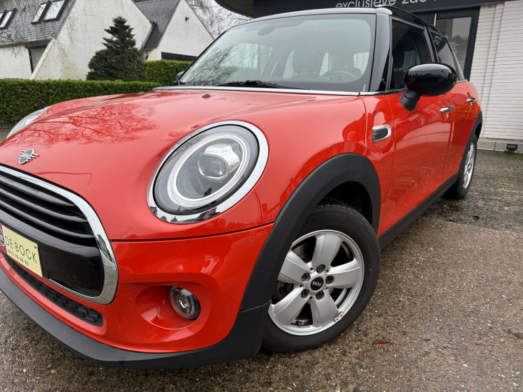 MINI Cooper 1.5/5 DEURS/ZWART DAK/PDC/ALU Geert De Bock