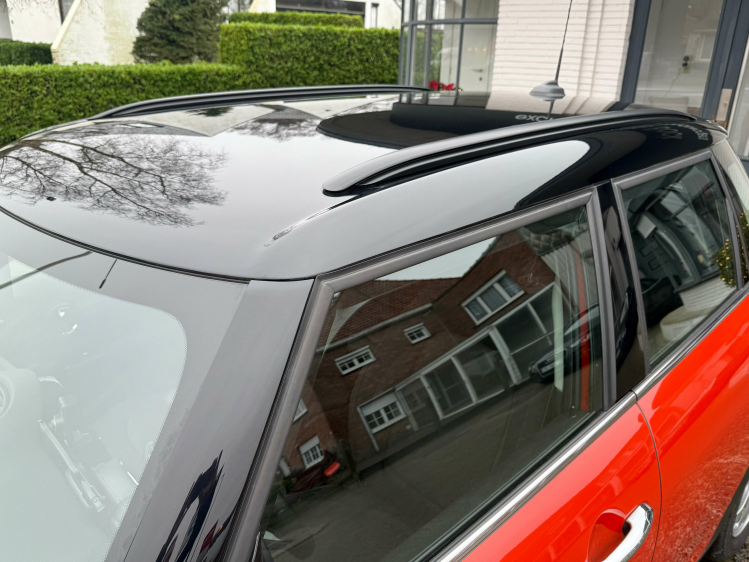 MINI Cooper 1.5/5 DEURS/ZWART DAK/PDC/ALU Geert De Bock