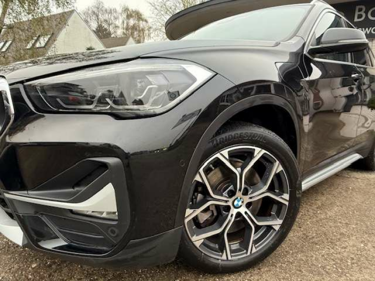 BMW X1 IA xDrive25e/HEAD UP/PANODAK/LEDER/X L/verkocht Geert De Bock