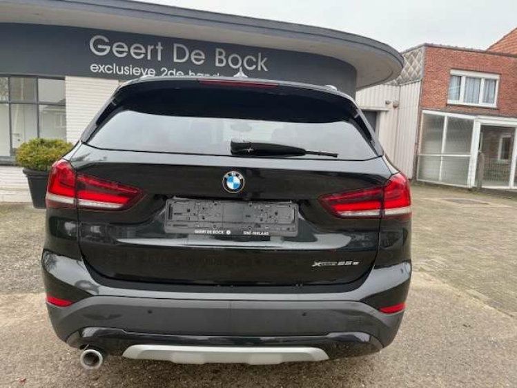BMW X1 IA xDrive25e/HEAD UP/PANODAK/LEDER/X L/verkocht Geert De Bock