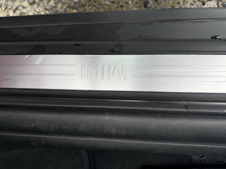 MINI Cooper 1.5/5 DEURS/ZWART DAK/PDC/ALU**VERKOCHT*** Geert De Bock