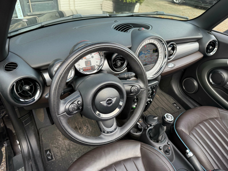 MINI Cooper D Cabrio Cabriolet 1.6 D/HIGHGATE/LEDER//17
