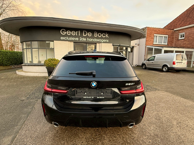 BMW 320 Tour/320iAS MSPORT/HEADUP/PANO/19