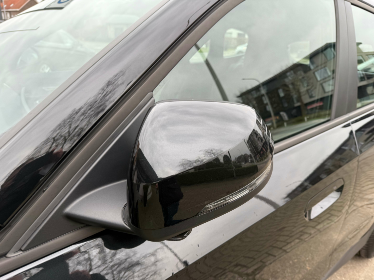 BMW X1 1.5iAS sDrive18 /NAVI/PDC NEW MODEL Geert De Bock