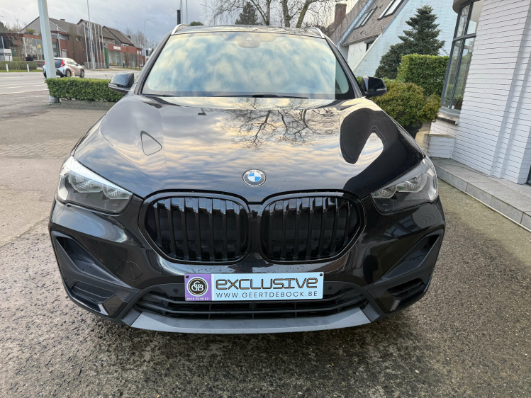 BMW X1 SPORT/AUT/NAVI/PANO DAK/BLACK LINE Geert De Bock
