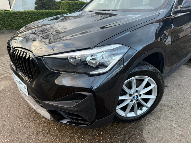 BMW X1 SPORT/AUT/NAVI/PANO DAK/BLACK LINE Geert De Bock