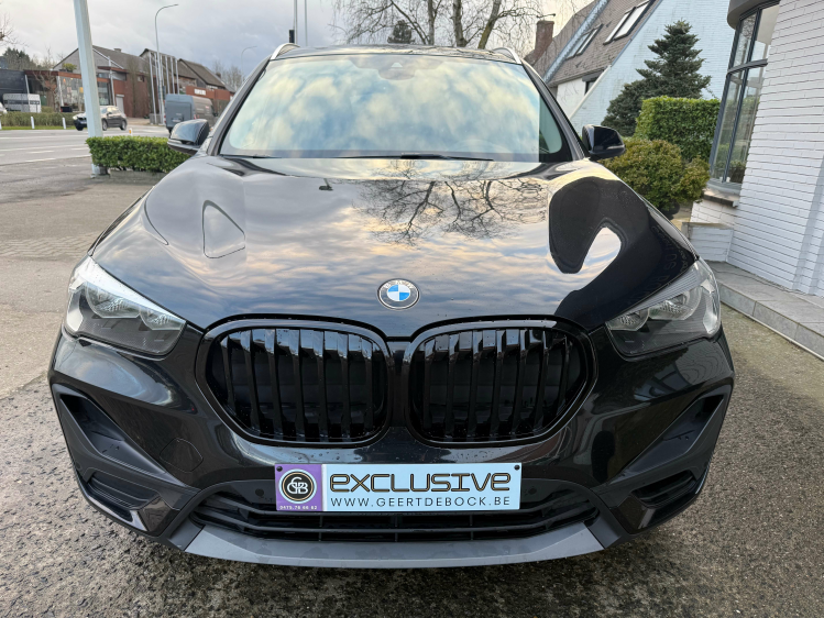 BMW X1 SPORT/AUT/NAVI/PANO DAK/BLACK LINE Geert De Bock