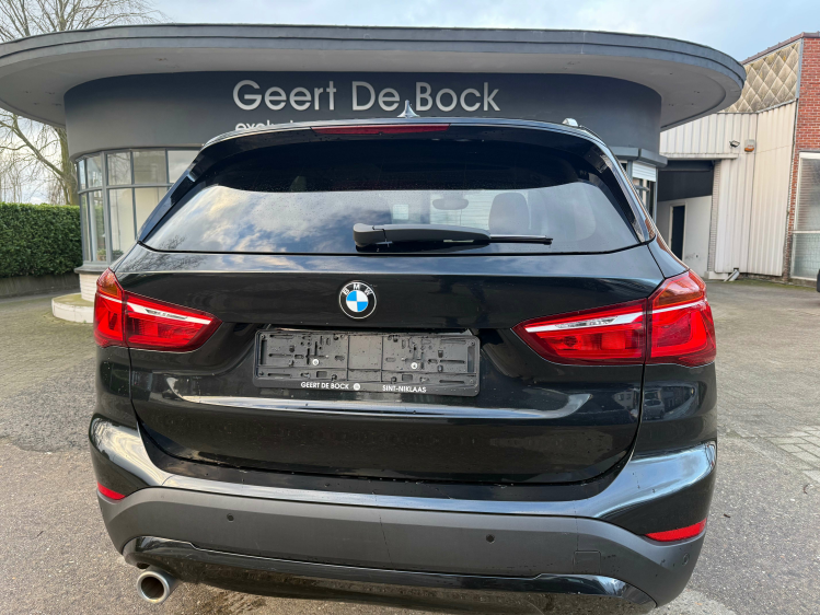 BMW X1 SPORT/AUT/NAVI/PANO DAK/BLACK LINE Geert De Bock