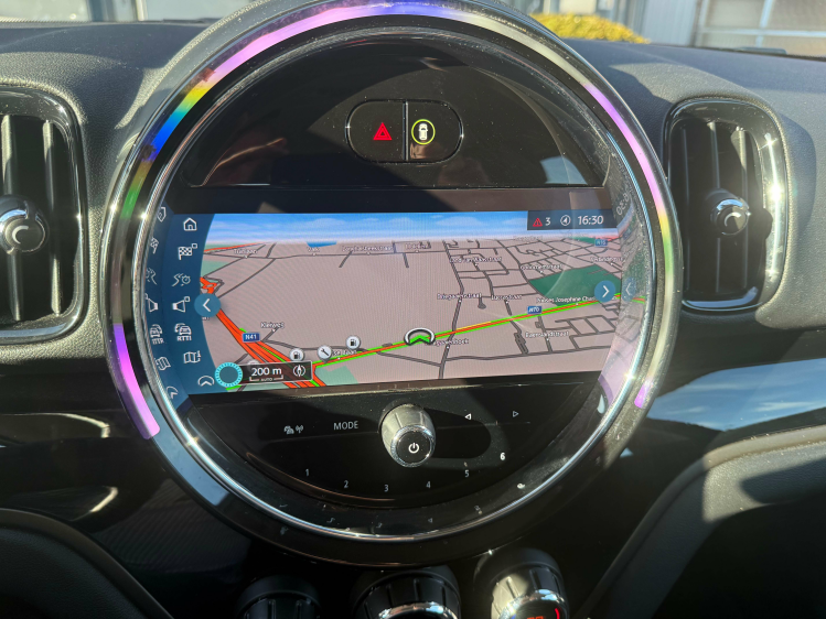 MINI Cooper Countryman AUT/NAVI/CAMERA/APPLE C/SPORTZET/ALU BLACK Geert De Bock