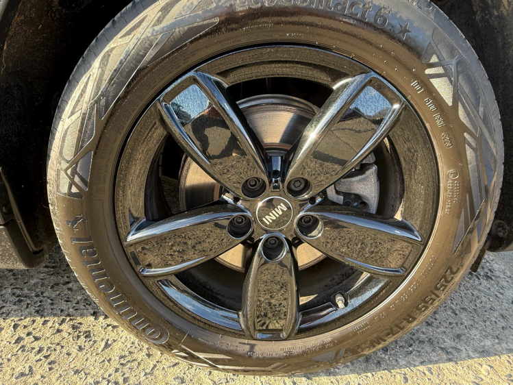 MINI Cooper Countryman AUT/NAVI/CAMERA/APPLE C/SPORTZET/ALU BLACK Geert De Bock