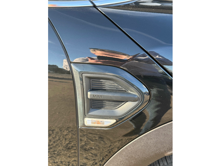 MINI Cooper Countryman AUT/NAVI/CAMERA/APPLE C/SPORTZET/ALU BLACK Geert De Bock