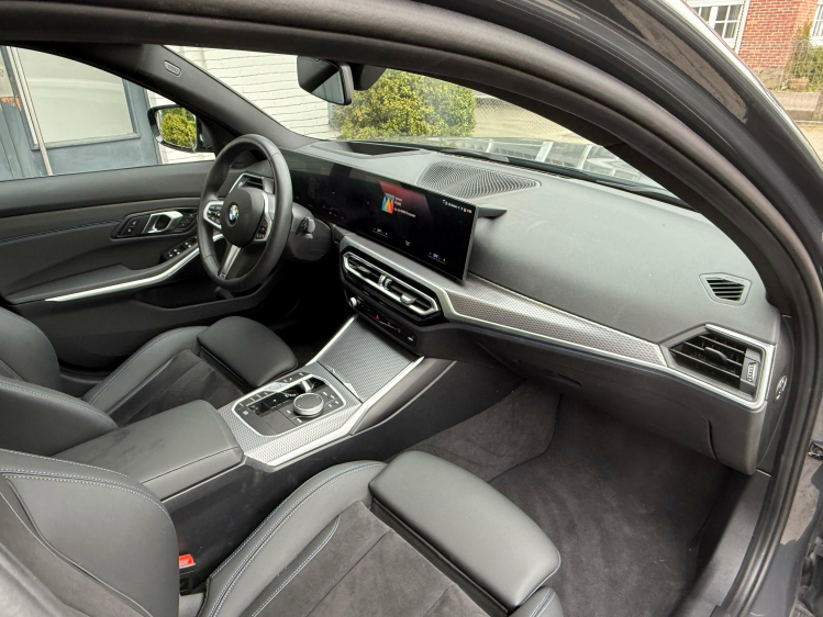 BMW 320 Tour/320iAS MSPORT/HEADUP/PANO/ Geert De Bock