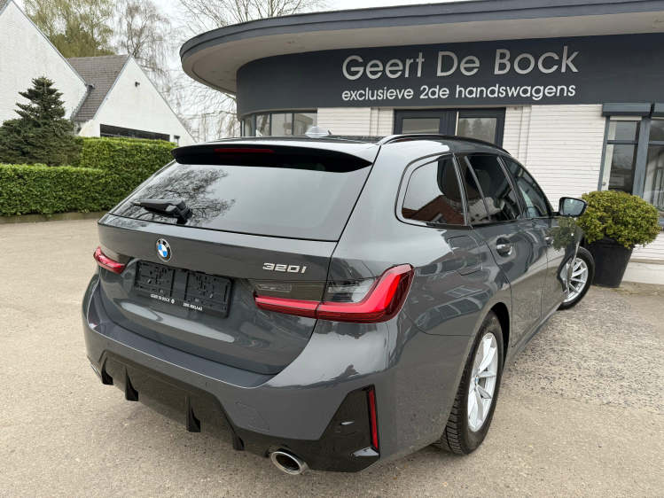 BMW 320 Tour/320iAS MSPORT/HEADUP/PANO/ Geert De Bock