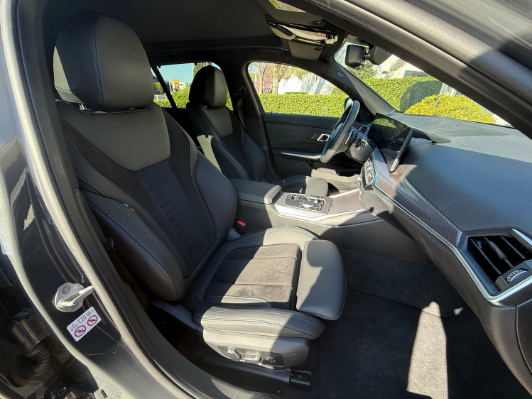 BMW 320 Tour/320iAS MSPORT/HEADUP/PANO/19