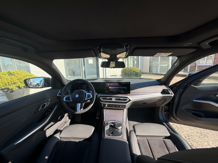 BMW 320 Tour/320iAS MSPORT/HEADUP/PANO/19