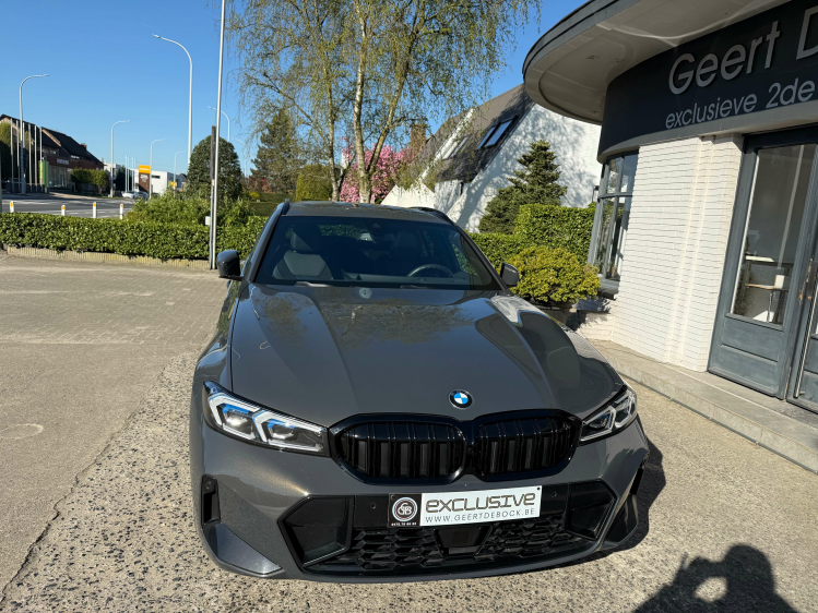 BMW 320 Tour/320iAS MSPORT/HEADUP/PANO/19