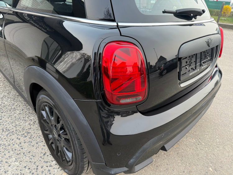 MINI One 1.5AUT/SPORT/BLACK LINE/ALU BLACK*VERKOCHT* Geert De Bock