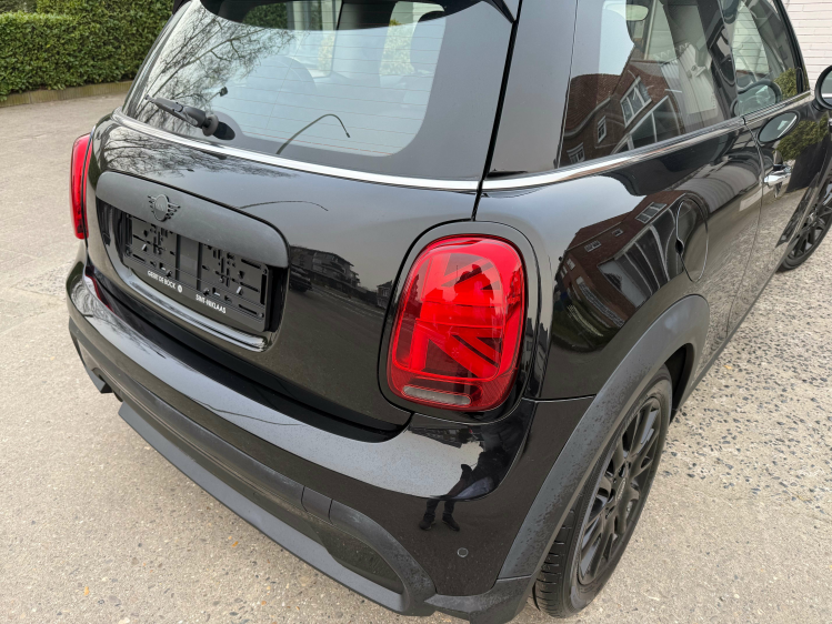 MINI One 1.5AUT/SPORT/BLACK LINE/ALU BLACK*VERKOCHT* Geert De Bock