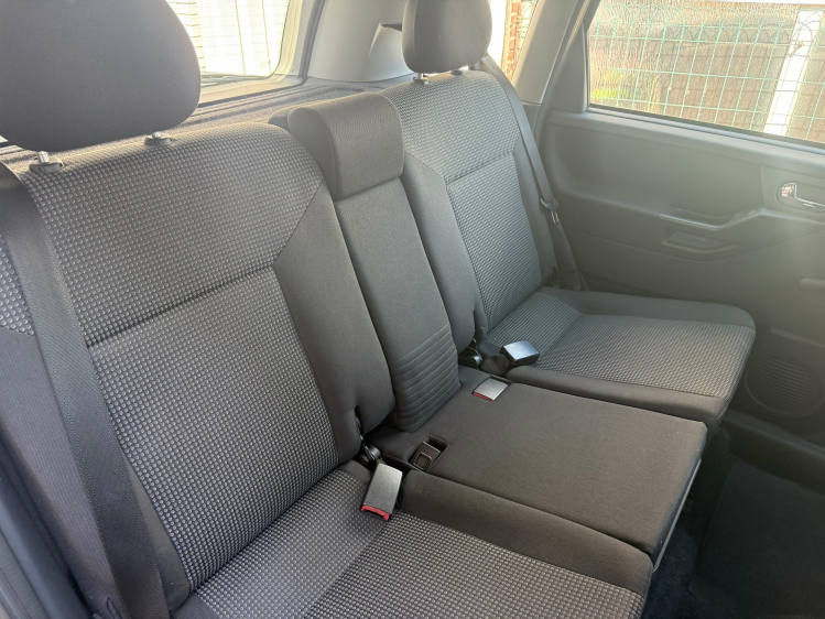 Opel Meriva 1.4i Enjoy Geert De Bock