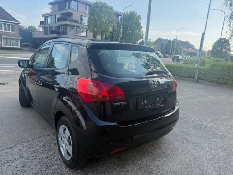Kia Venga 1.4i Lounge/BRUIN LEDER/SLECHTS 29200KM Geert De Bock