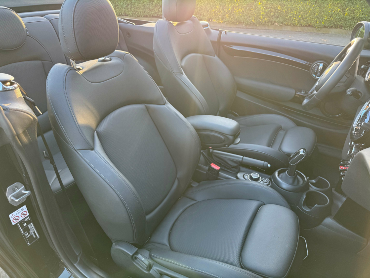 MINI Cooper Cabrio Cabrio AUT/JCW PACK/17