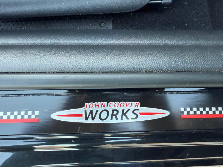 MINI Cooper Cabrio Cabrio AUT/JCW PACK/17