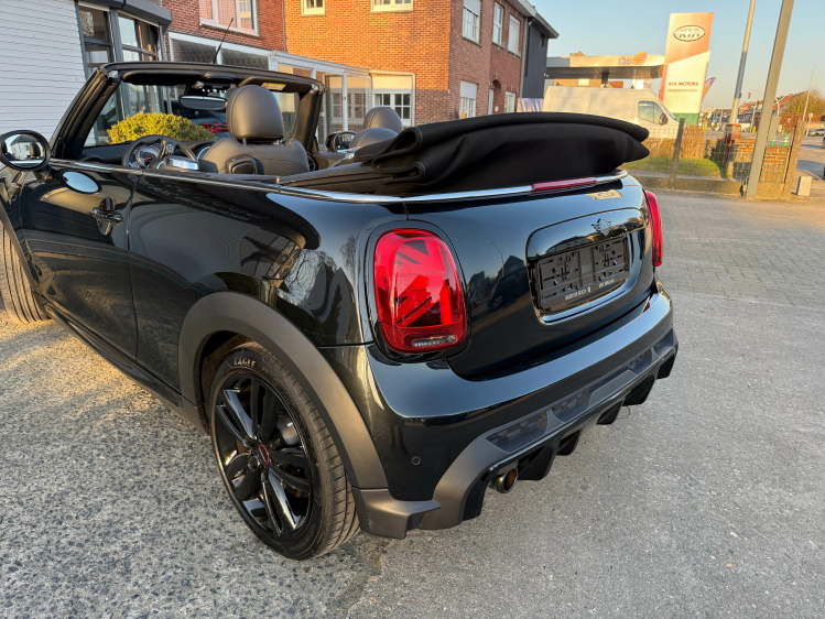 MINI Cooper Cabrio Cabrio AUT/JCW PACK/17