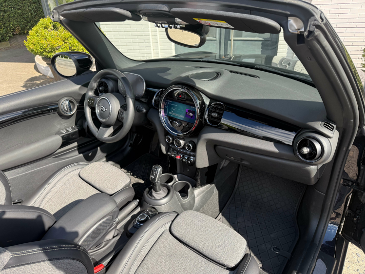 MINI Cooper Cabrio Cabriolet AUT/NAVI/CAMERA/17