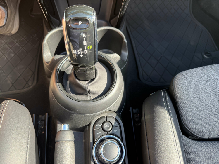 MINI Cooper Cabrio Cabriolet AUT/NAVI/CAMERA/17