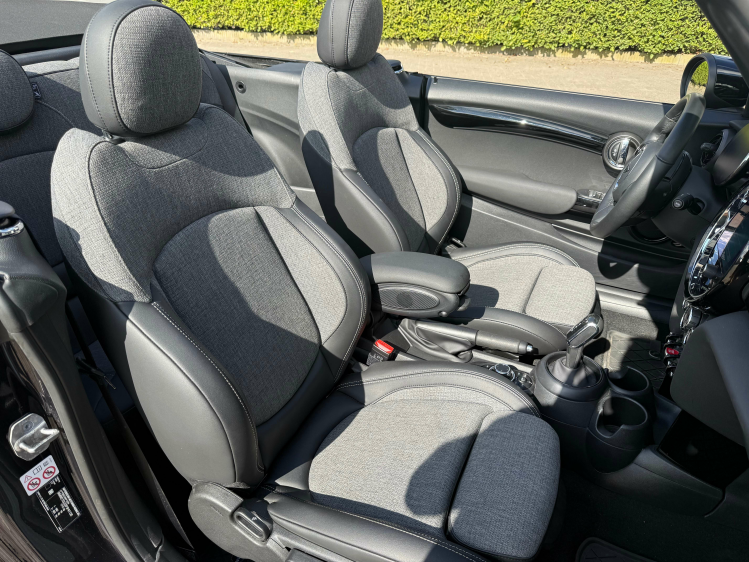 MINI Cooper Cabrio Cabriolet AUT/NAVI/CAMERA/17