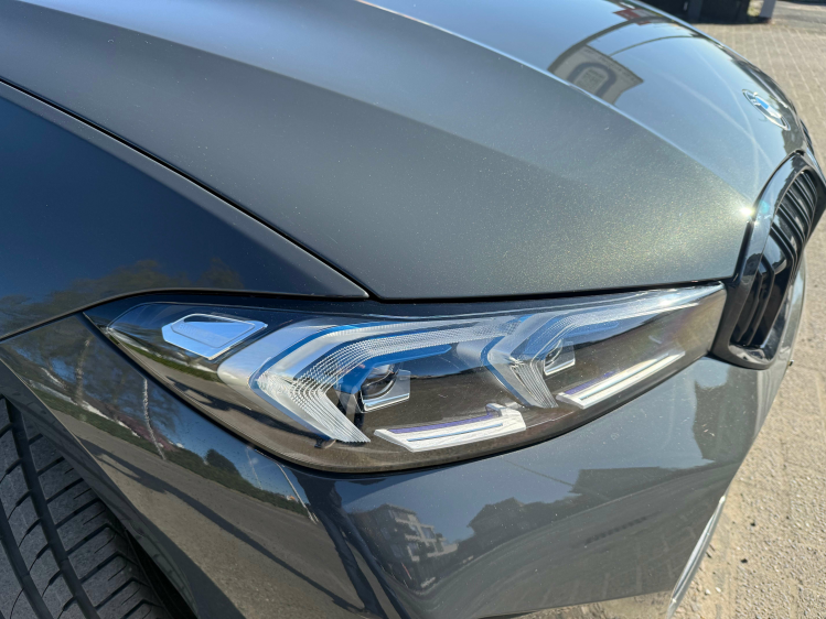 BMW 320 iASTOURING/MSPORT/HEADUP/PANO/19